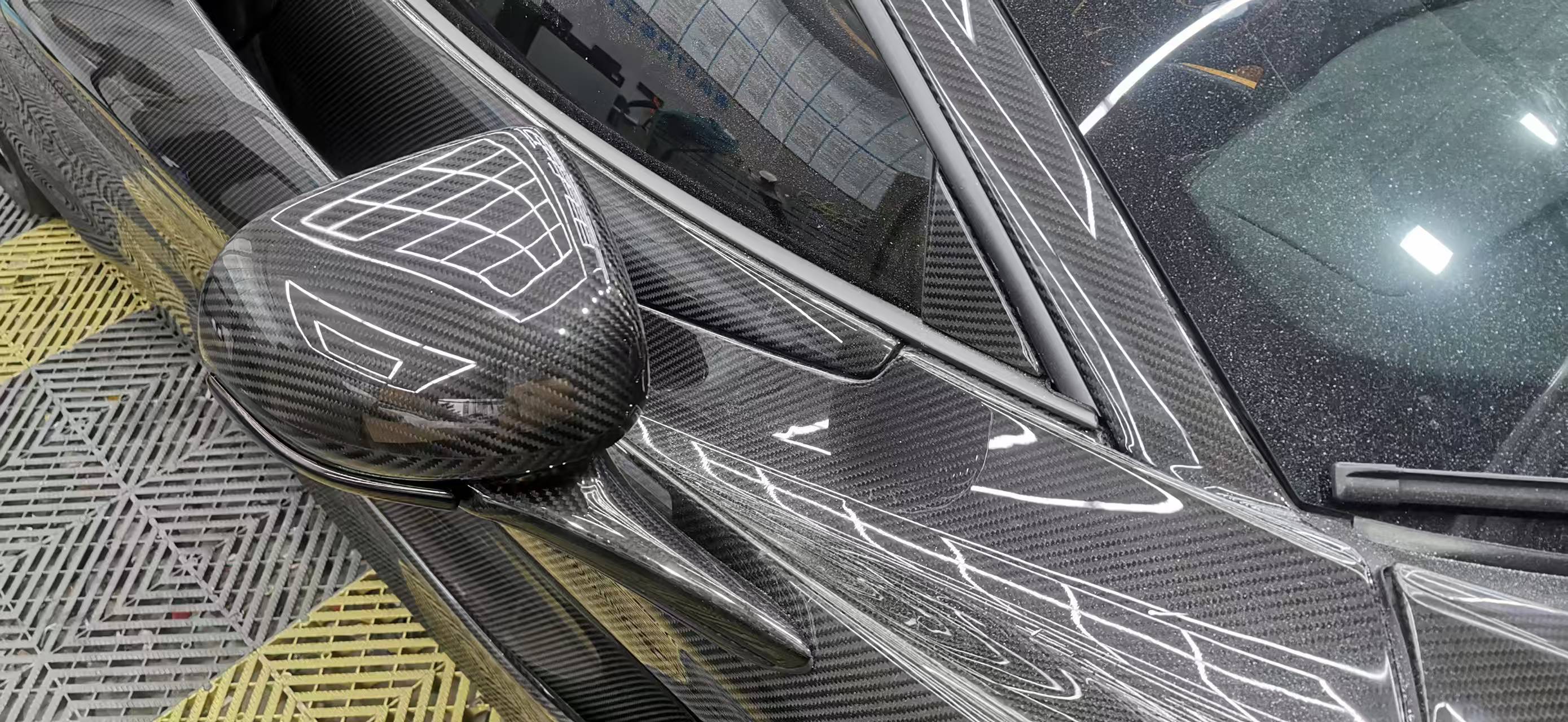 迈凯伦碳纤维改装件3